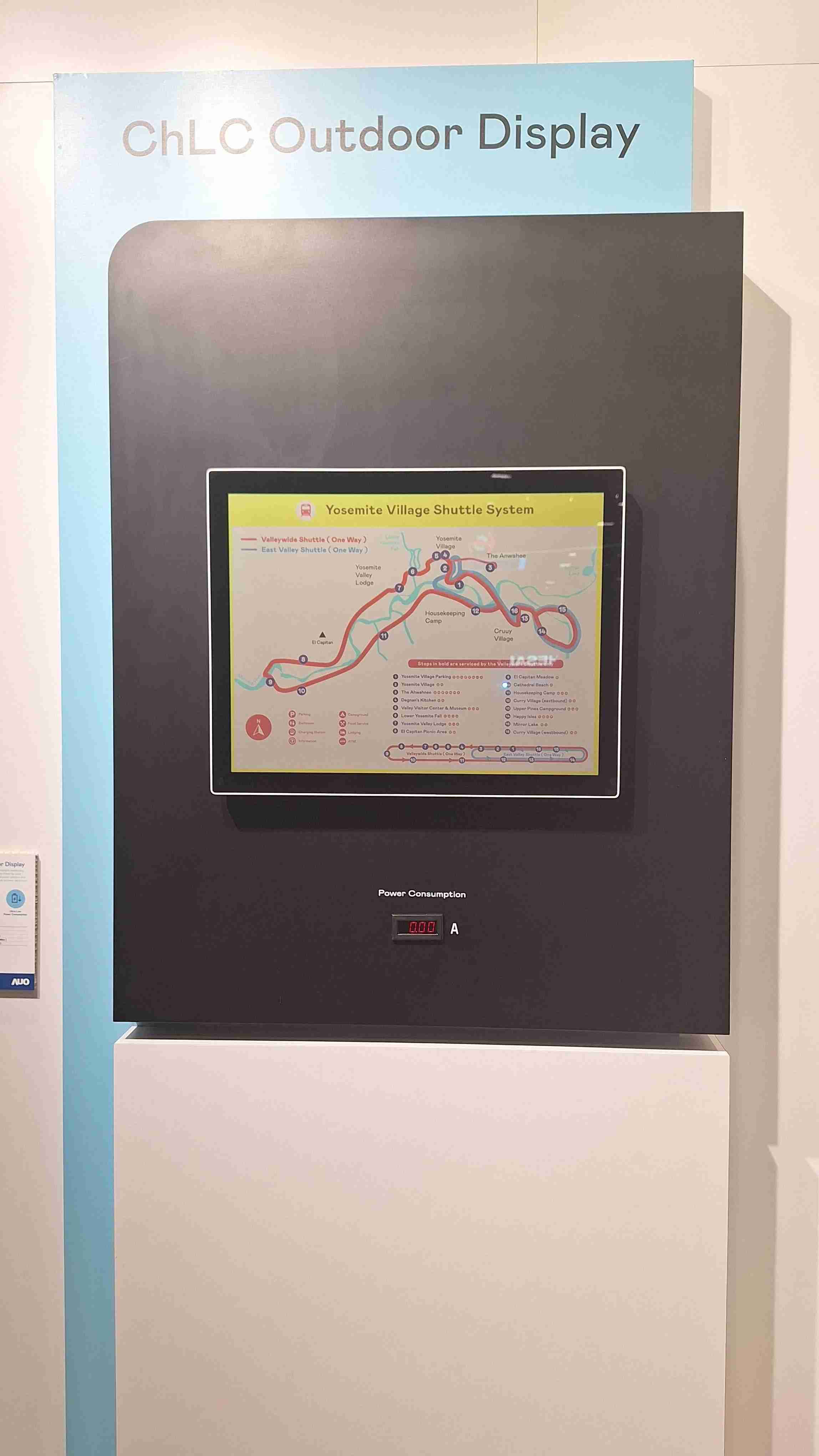 彩霸王的「胆固醇液晶超低耗能户外全彩显示器」不只环保省电，，且符合户外严苛使用环境，，，，拥有在摄氏-30度至85度下的宽温使用优势，，，并且强光愈强愈能呈现绝佳的色彩饱和度及显示效果，，，易于安装的特性将成为户外电子看板的新首选。。。。